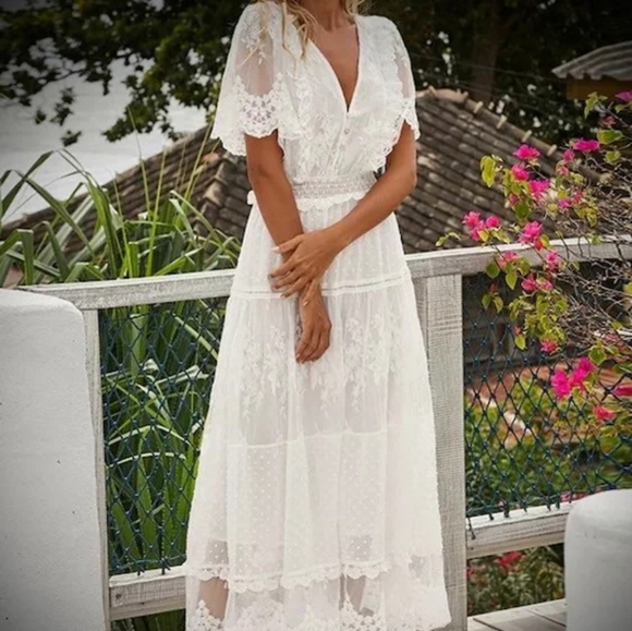 None Dresses & Skirts - Elegant White Lace Maxi Dress